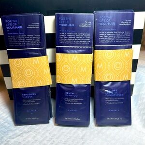 30 packs “Monat” masque shampoo conditioner lot samples packets